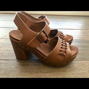 White Mountain Altheda Sandal